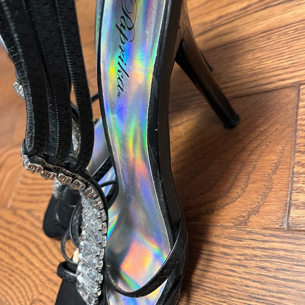 Paprika heels Barely worn black w rhinestone 3.5 inch amazing condition! Size 8!